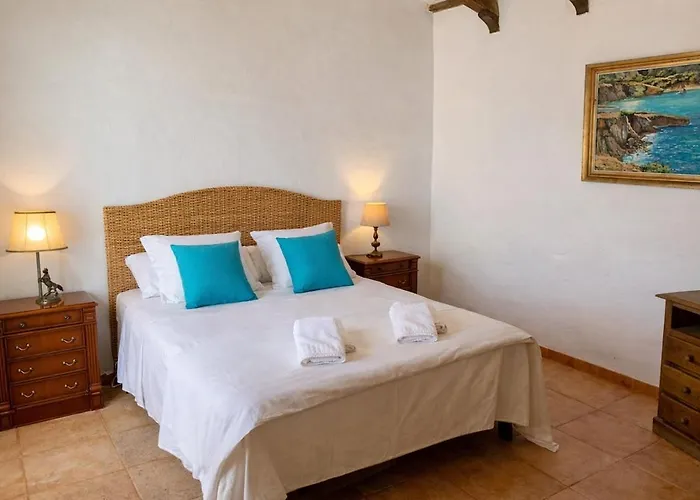 Auténtica Menorquina Muy Bien Ubicada Cerca Mahón Comercios Playas Tranquilidad Absoluta * Llumesanas